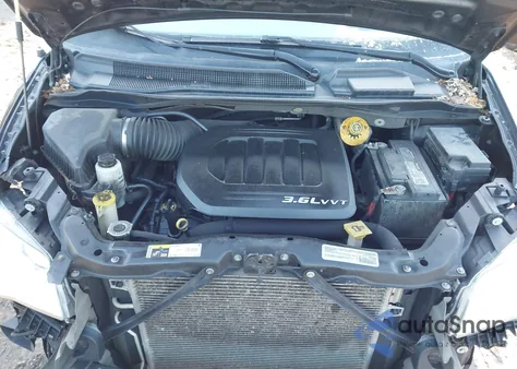 2015 Chrysler Town & Country Touring-L из США, поврежденный, VIN 2C4RC1CG7FR507005